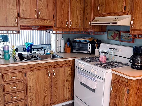 5th image of 95 Holly Dr #95