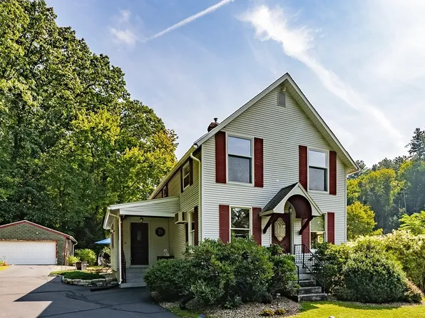 36 Ludlow Rd, South Hadley, MA 01075
