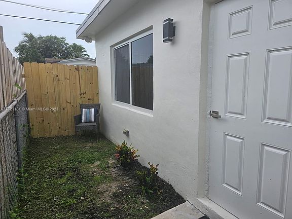 4th image of 8640 NW 21st St #1
