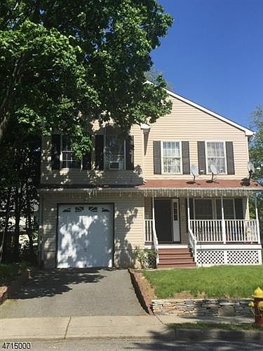2nd image of 60 James St