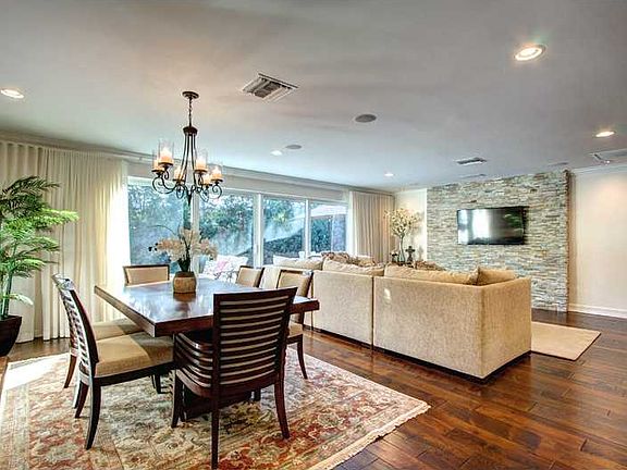 3rd image of 2080 NE 64th St