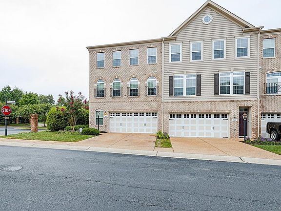 3rd image of 500 Siena Ln #D