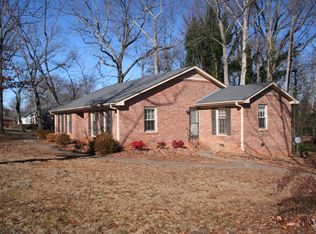 400A Taylor Rd, Greer, SC 29651