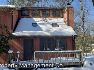 1139 Thunder Dr, Pocono Summit, PA