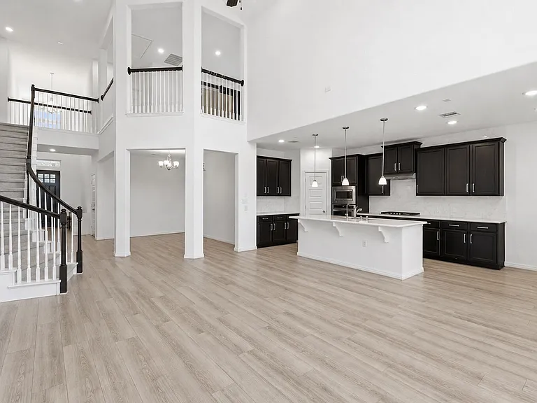 7220 Poulain Dr — Photo 17