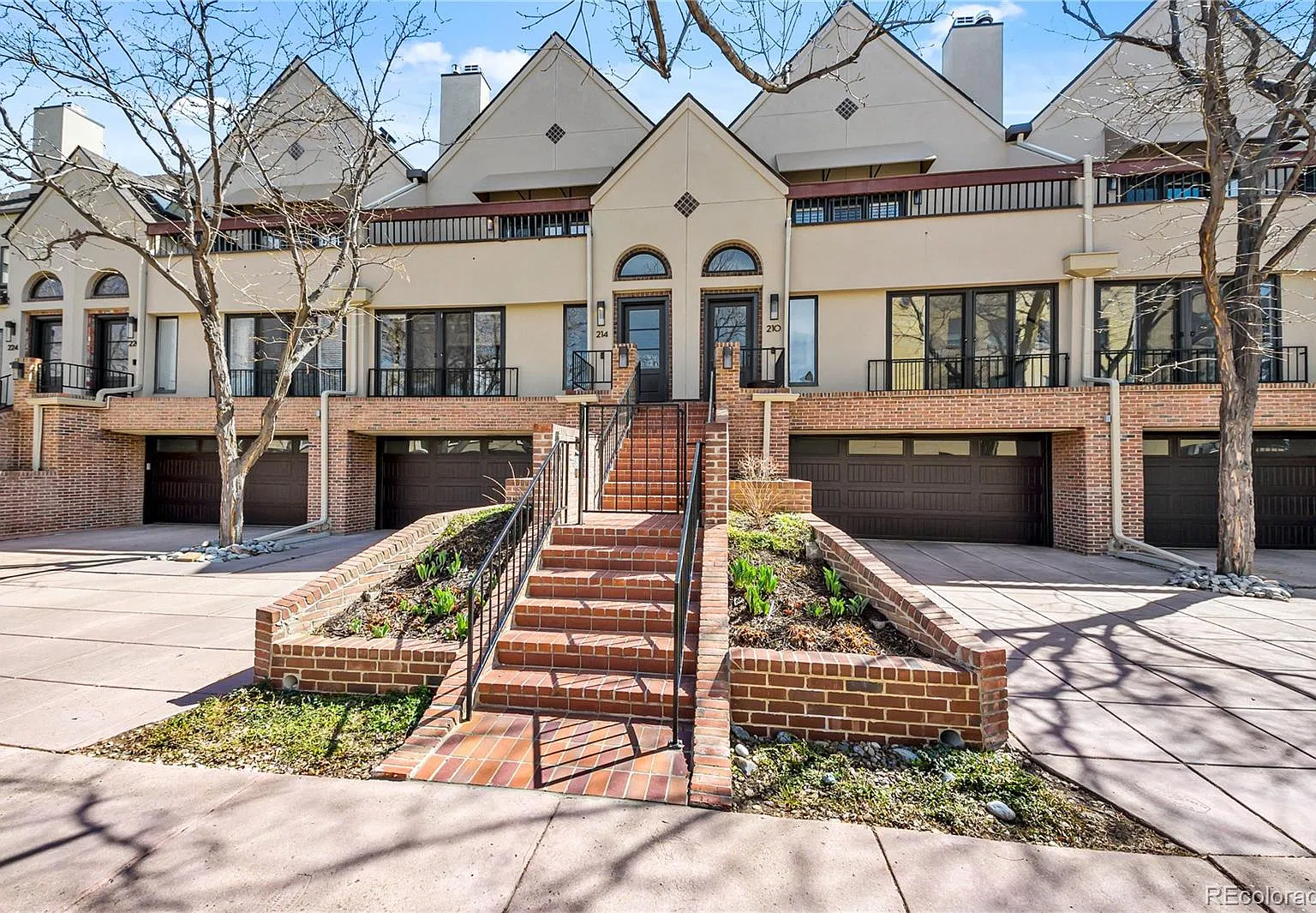 4 bed, 3.5 bath, 3212 sqft, $6,750 — Photo 4