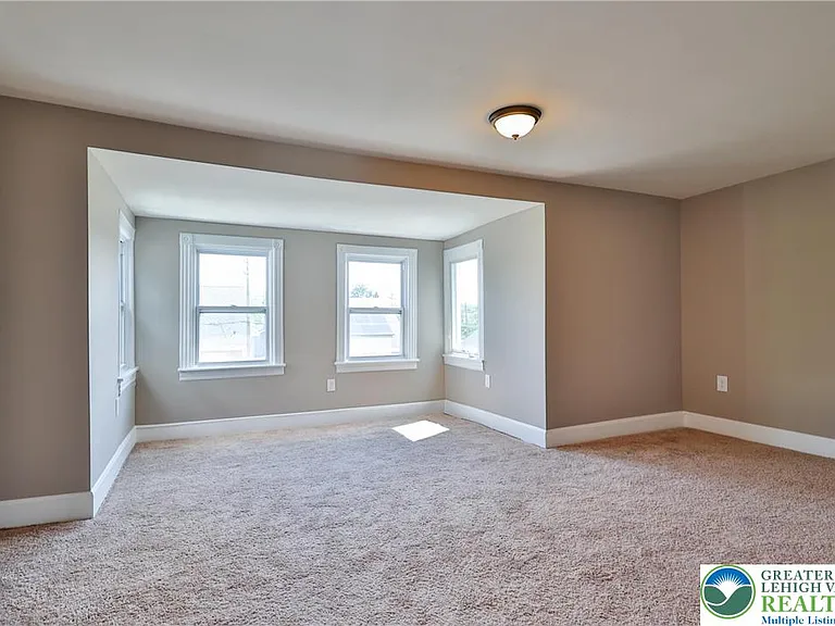 129 E Goepp St — Photo 23