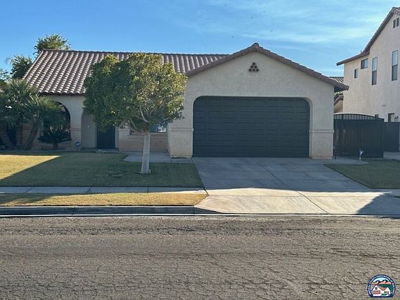 2nd image of 1103 Jacaranda Dr
