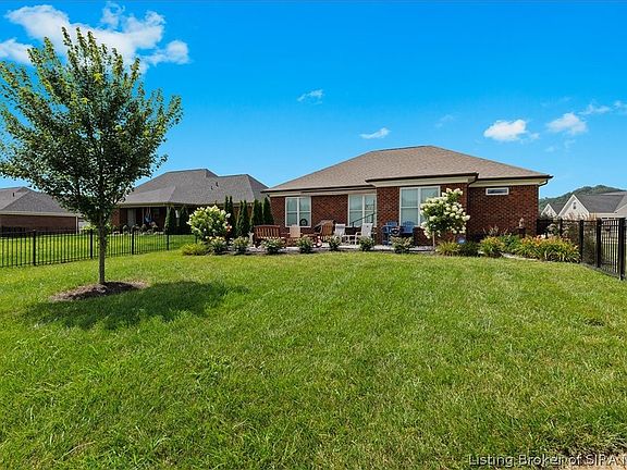 4th image of 8008 Turf Way Trail