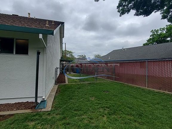 4th image of 1180 Willow Creek Dr