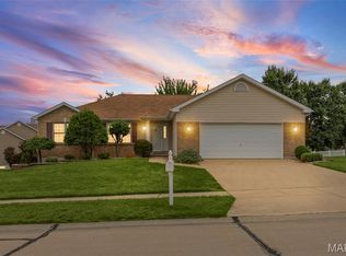 1703 Jacobs Pillow Dr, Saint Peters, MO 63376