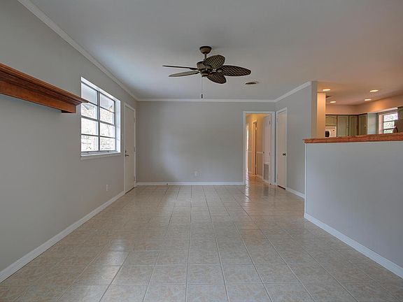 2nd image of 202 Linda Dr