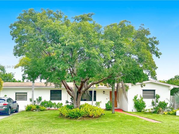 14465 SW 96th Ave, Miami, FL 33176