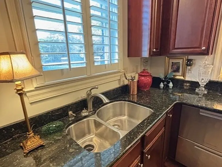 1005 Draketail Ln — Photo 37