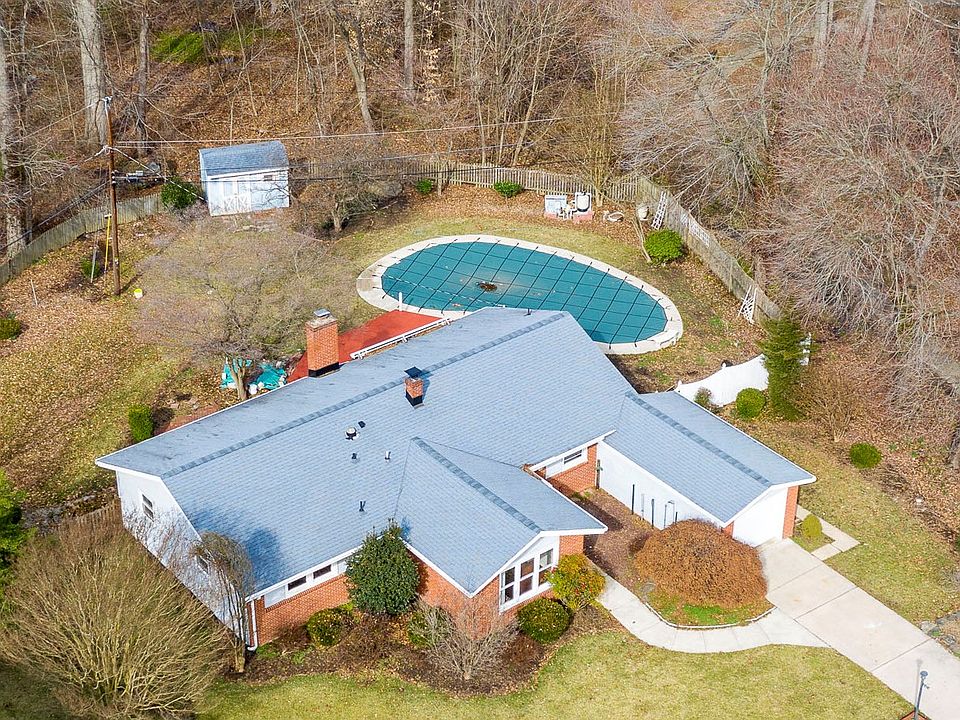 1st image of 2313 Jamaica Dr