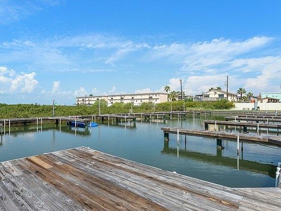 5th image of 100 W Harbor St #2