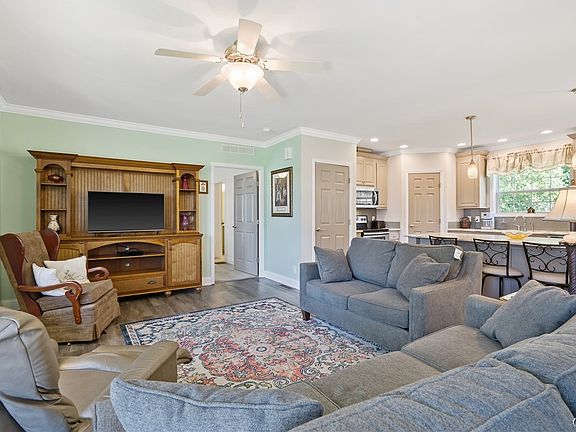 3rd image of 2580 Kennedy Ln