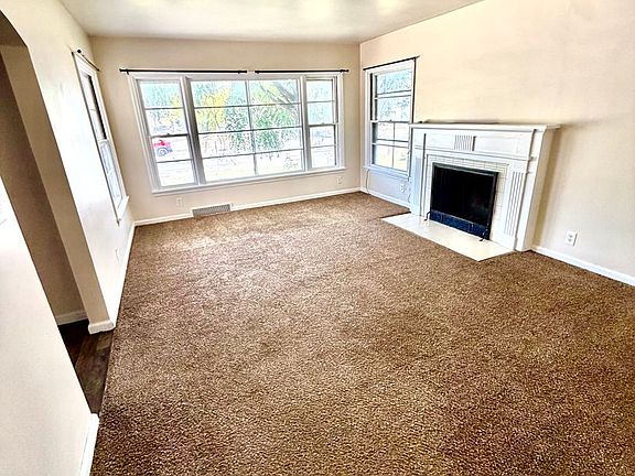 4th image of 7996 S Main St