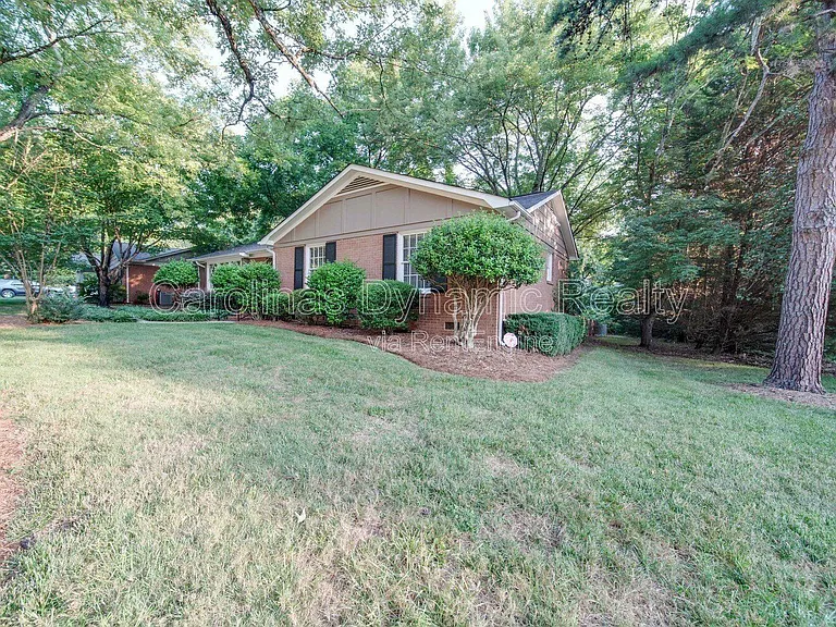 6700 Castlegate Dr — Photo 70