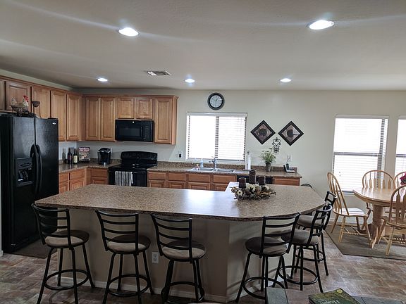3rd image of 15597 W Laurel Ln