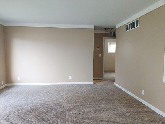 2nd image of 29418 Kathryn St