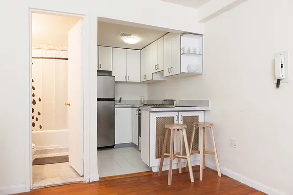 Rented by Big Apple Living | media 6