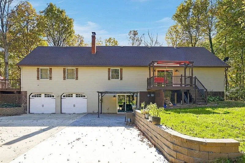 4 bed, 3.5 bath, $2,950 — Photo 3