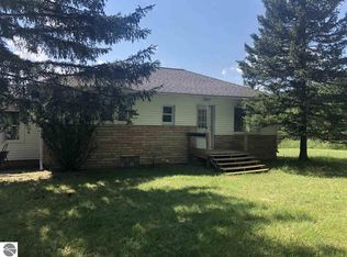 5751 N Brinton Rd, Lake, MI 48632