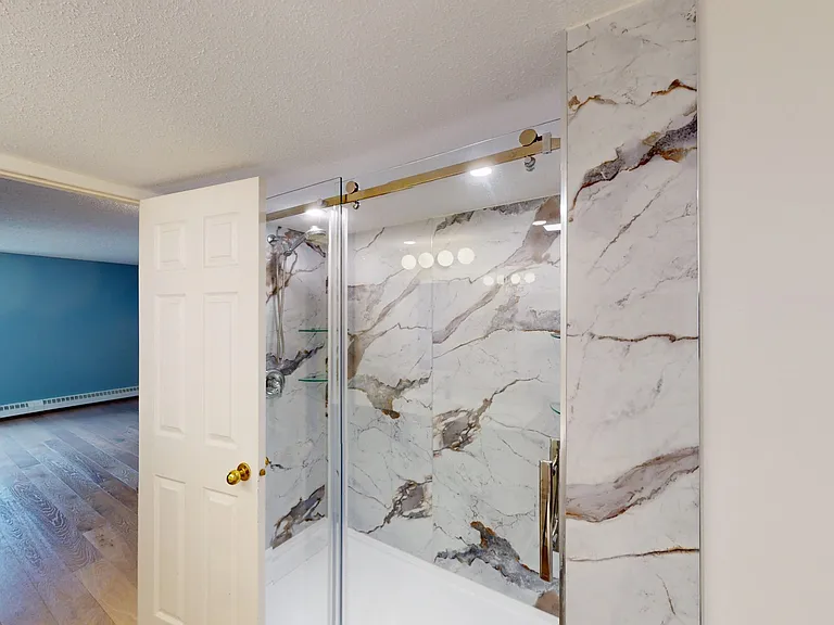 1001 13th Ave SW #940 — Photo 14