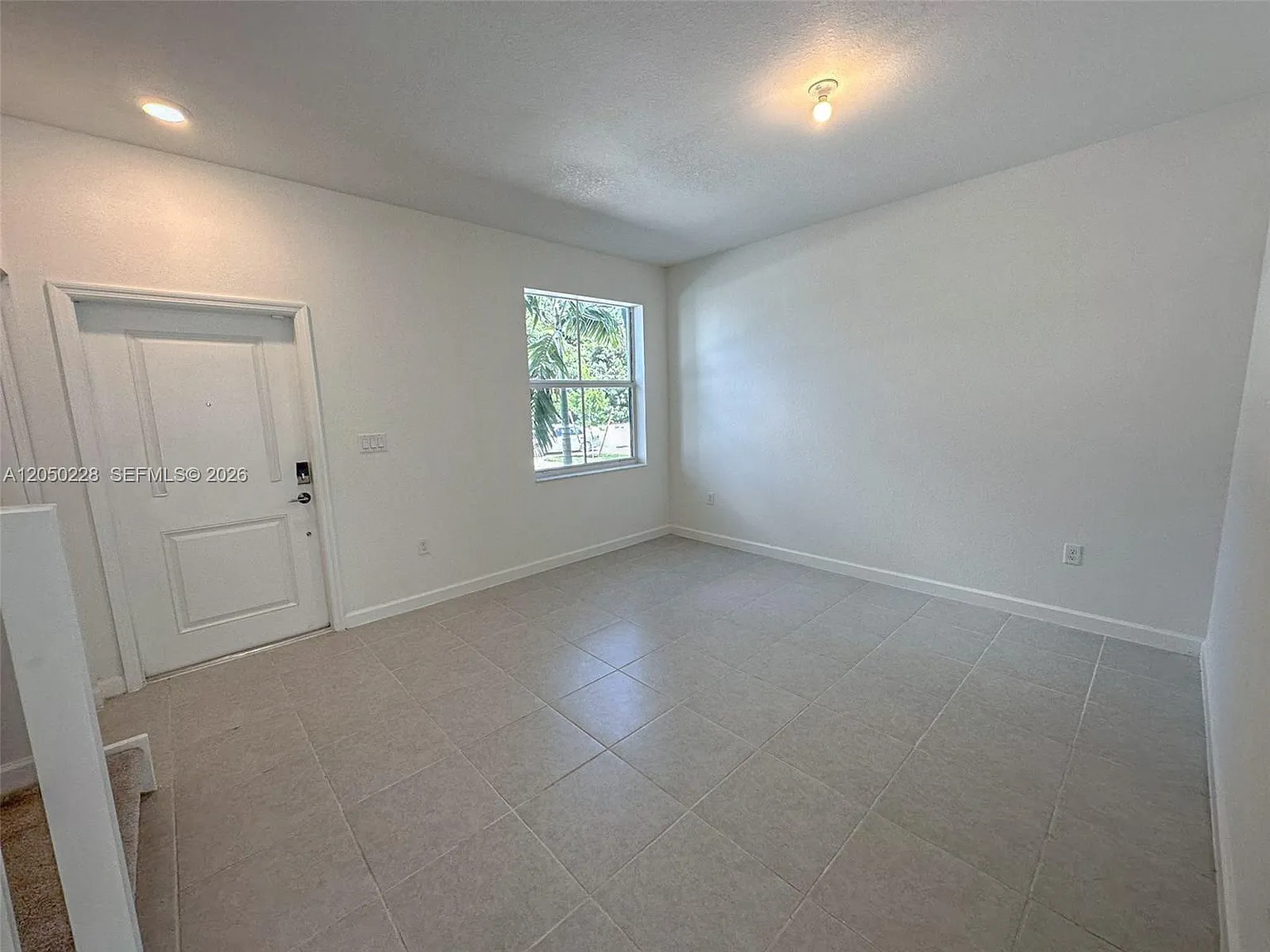 3 bed, 1600 sqft, $2,500 — Photo 2