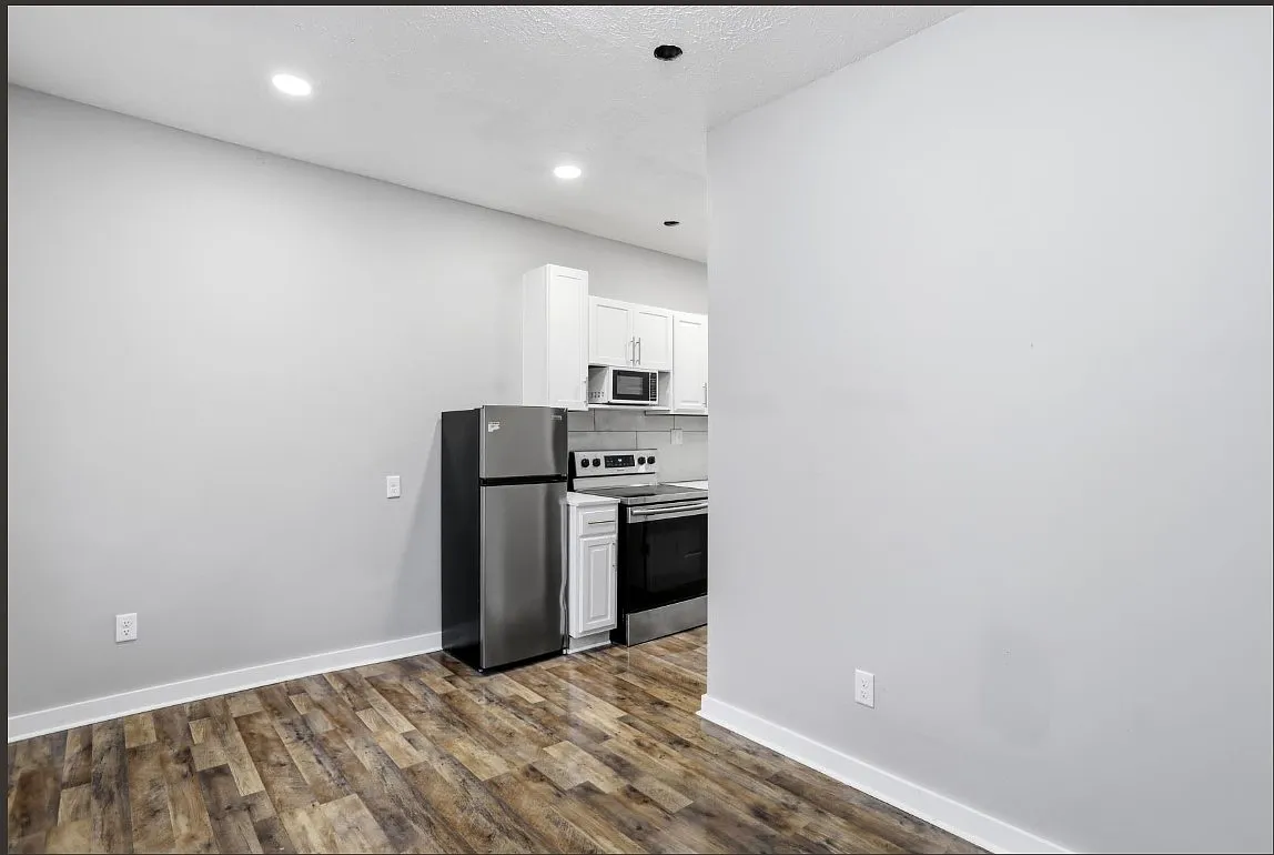 3 bed, $1,500 — Photo 1