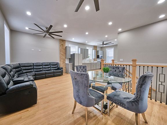5th image of 2222 S Trumbull Ave