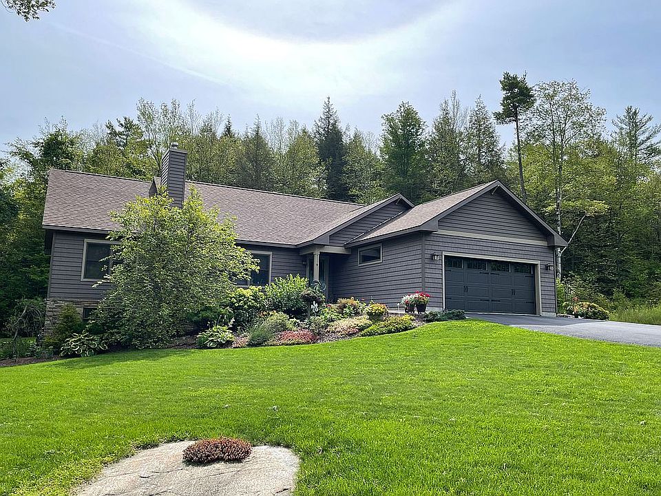 1st image of 9 Gravel Hill Ln
