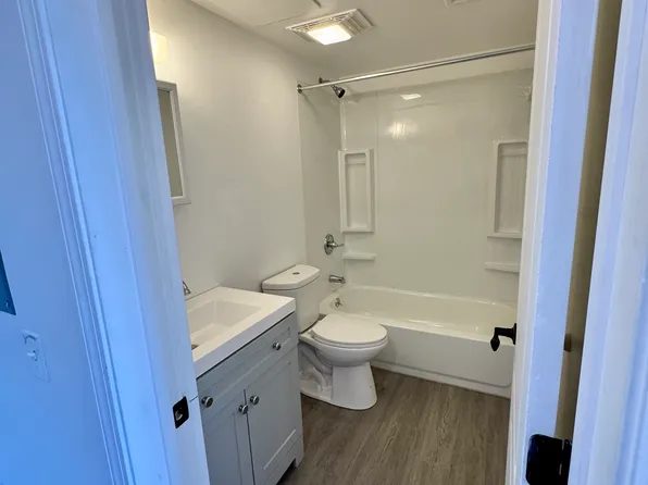 235 East St, Pittsfield, MA