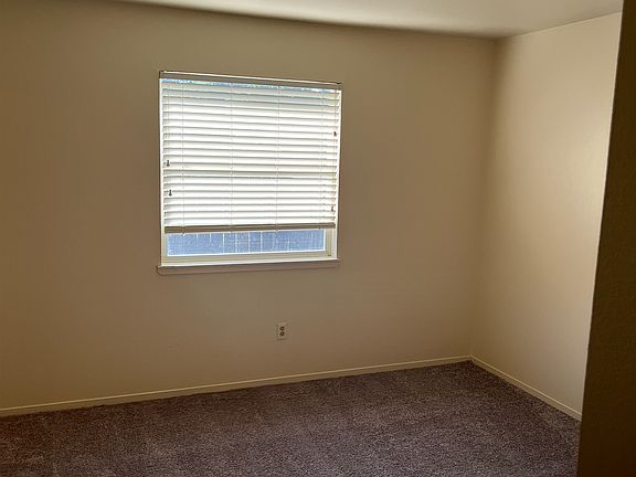 3rd image of 6238 McLaughlin Way