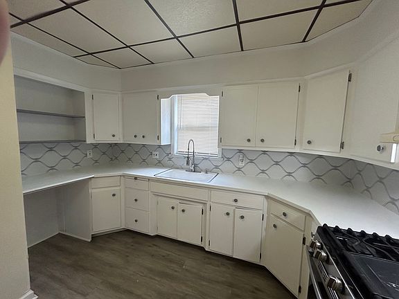 2nd image of 395-397 3rd Ave W #1