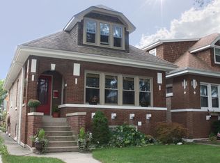 5421 N Ludlam Ave, Chicago, IL 60630