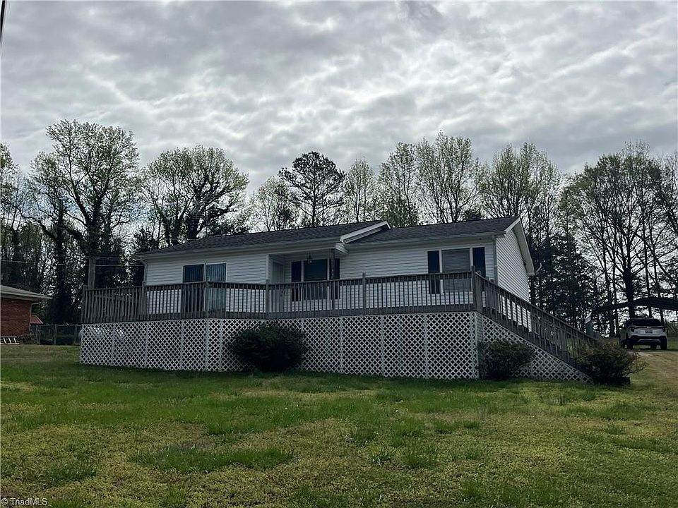 1st image of 5244 Ridge Dr