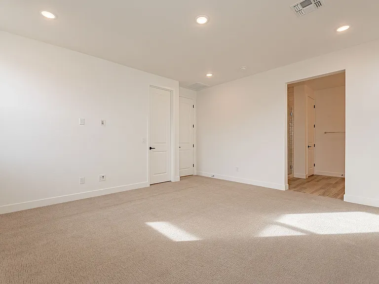 21411 W Meadowbrook Ave — Photo 23