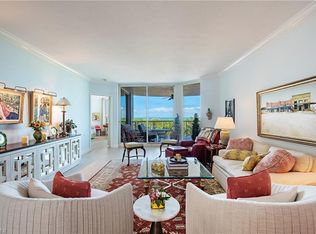 7117 Pelican Bay Blvd APT 406, Naples, FL 34108
