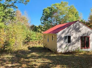 28 Adams Rd, Chesterville, ME 04938
