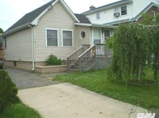 93 Claremont Ave, West Babylon, NY 11704