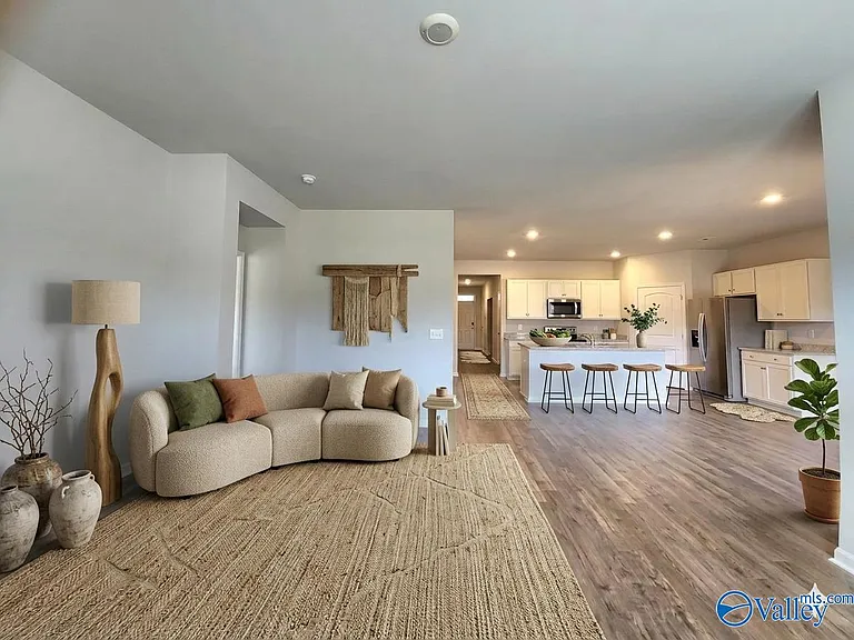 101 Canonbury Dr — Photo 4