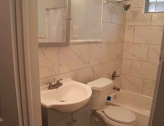 4_2412_10th_bathroom_03172025