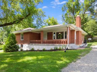 939 Locust St, Pulaski, VA 24301