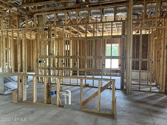 5th image of 299 SEAGROVE Drive