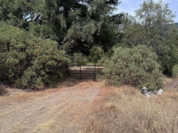 4th image of 331 Lamb Creek Rd