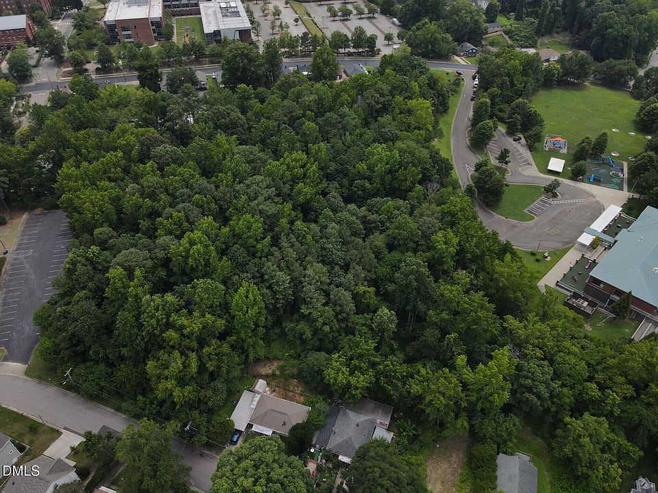 2nd image of 200 Bern St Lot 7