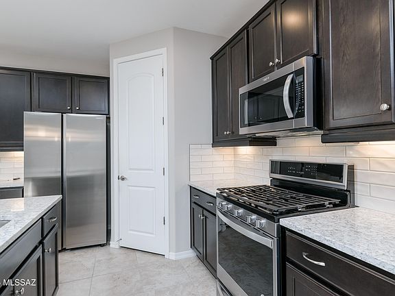 3rd image of 8660 N Archer Ave