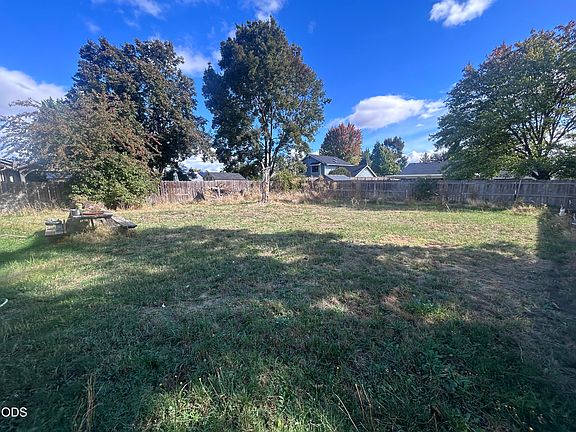 5th image of 583 Snowy Butte Ln